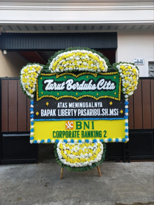 Papan Bunga Duka di Punia